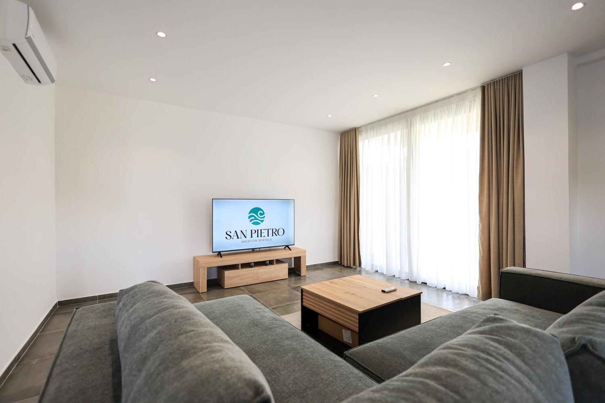 Sanpietro Vacation Rentals Plazhi San Pietro Extérieur photo
